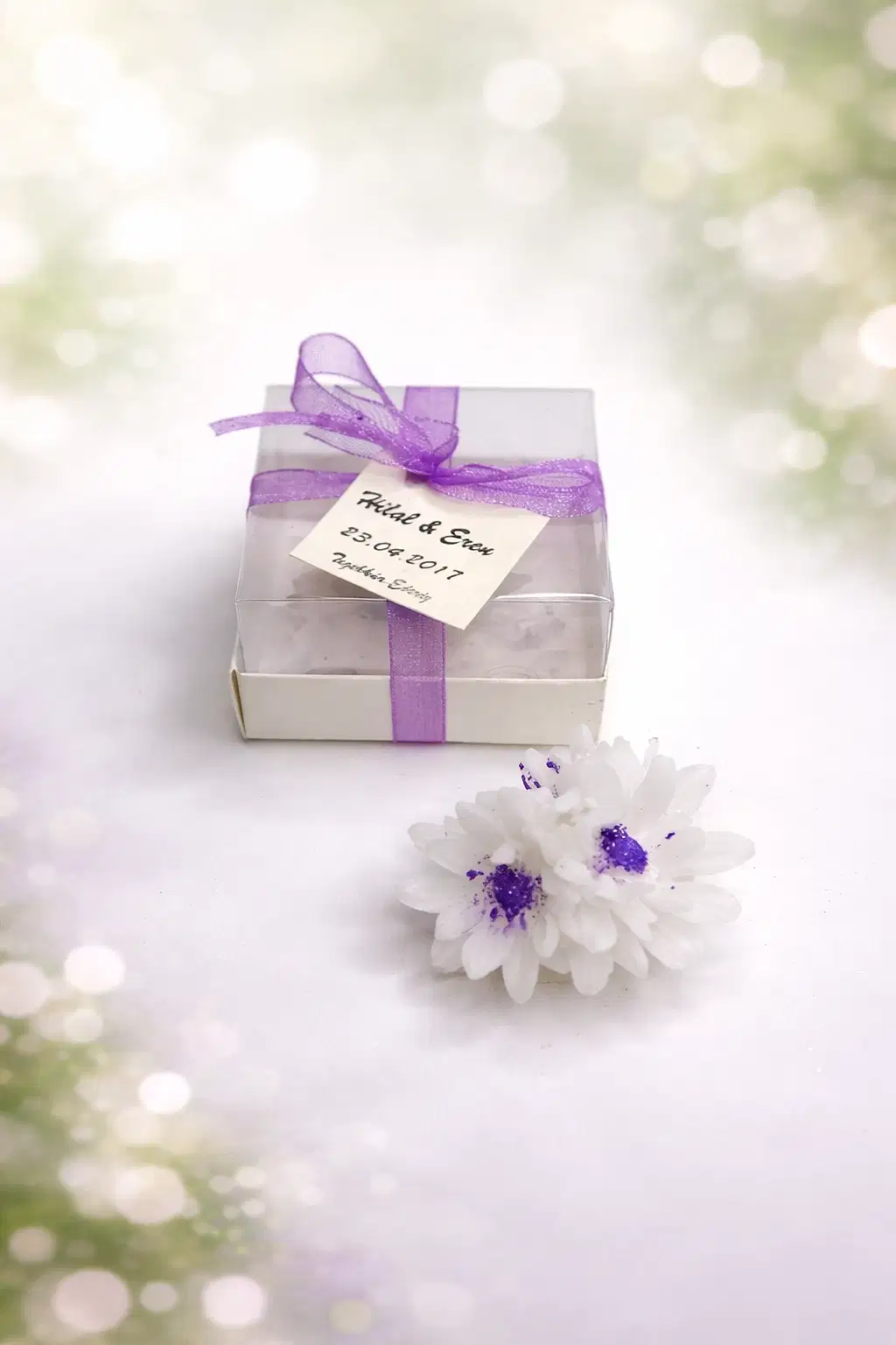 Krizantem Çiçeği Yaldız Boyalı Mum 