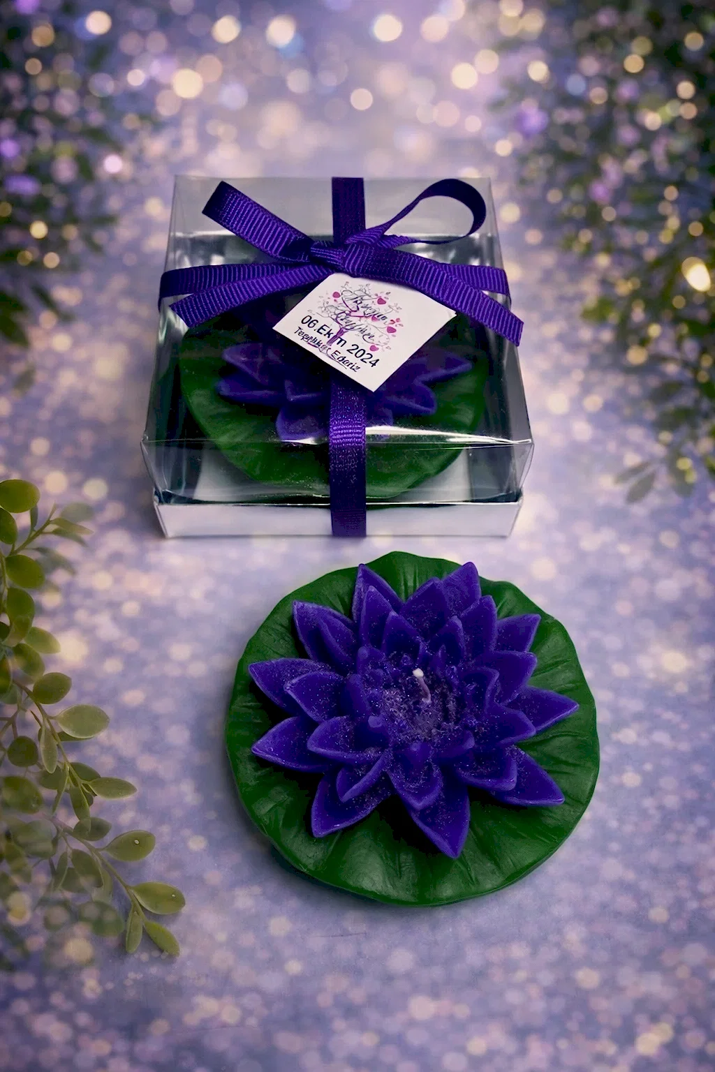 Nilüfer Çiçekli Mum 