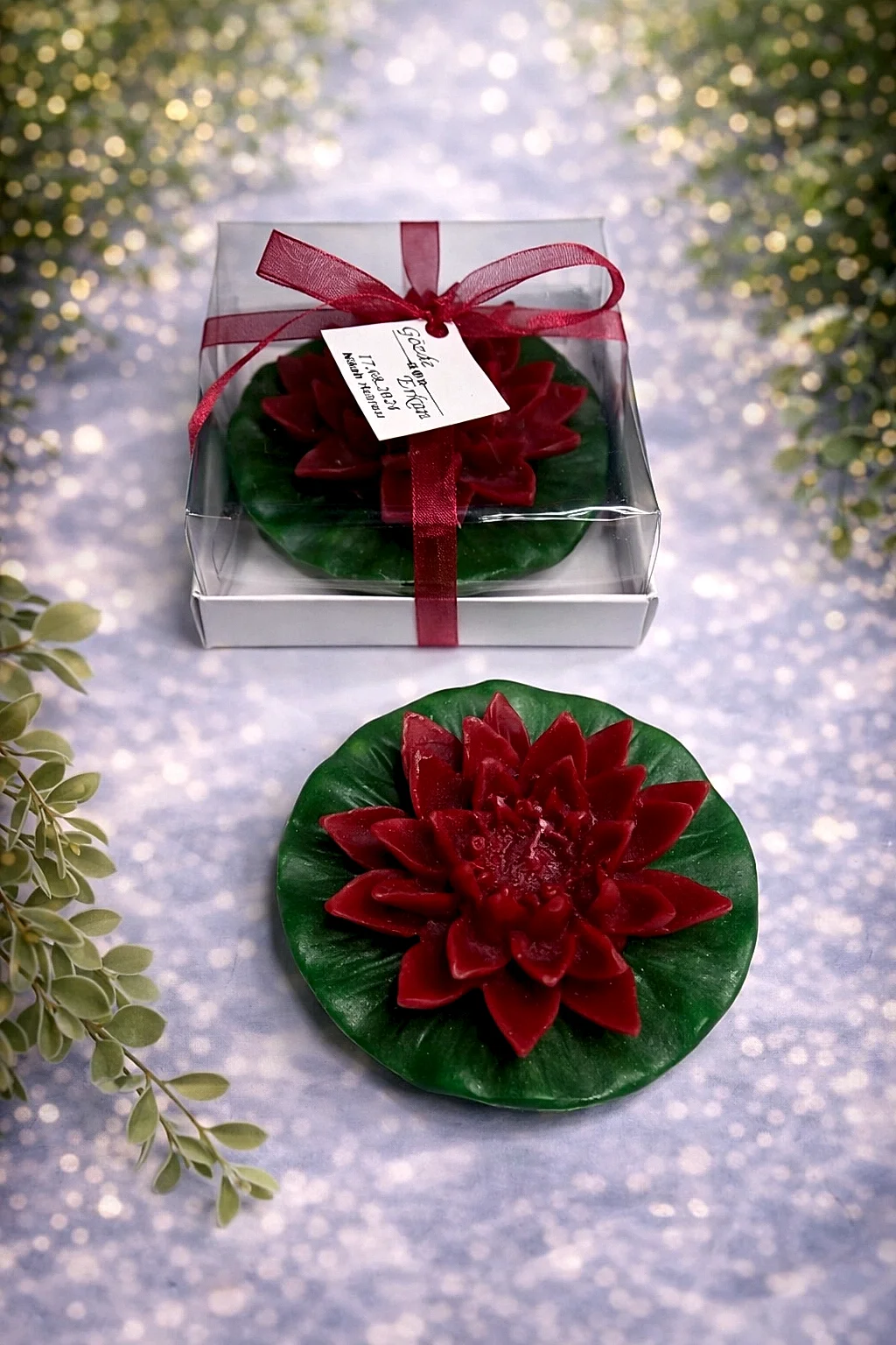 Nilüfer Çiçekli Mum 