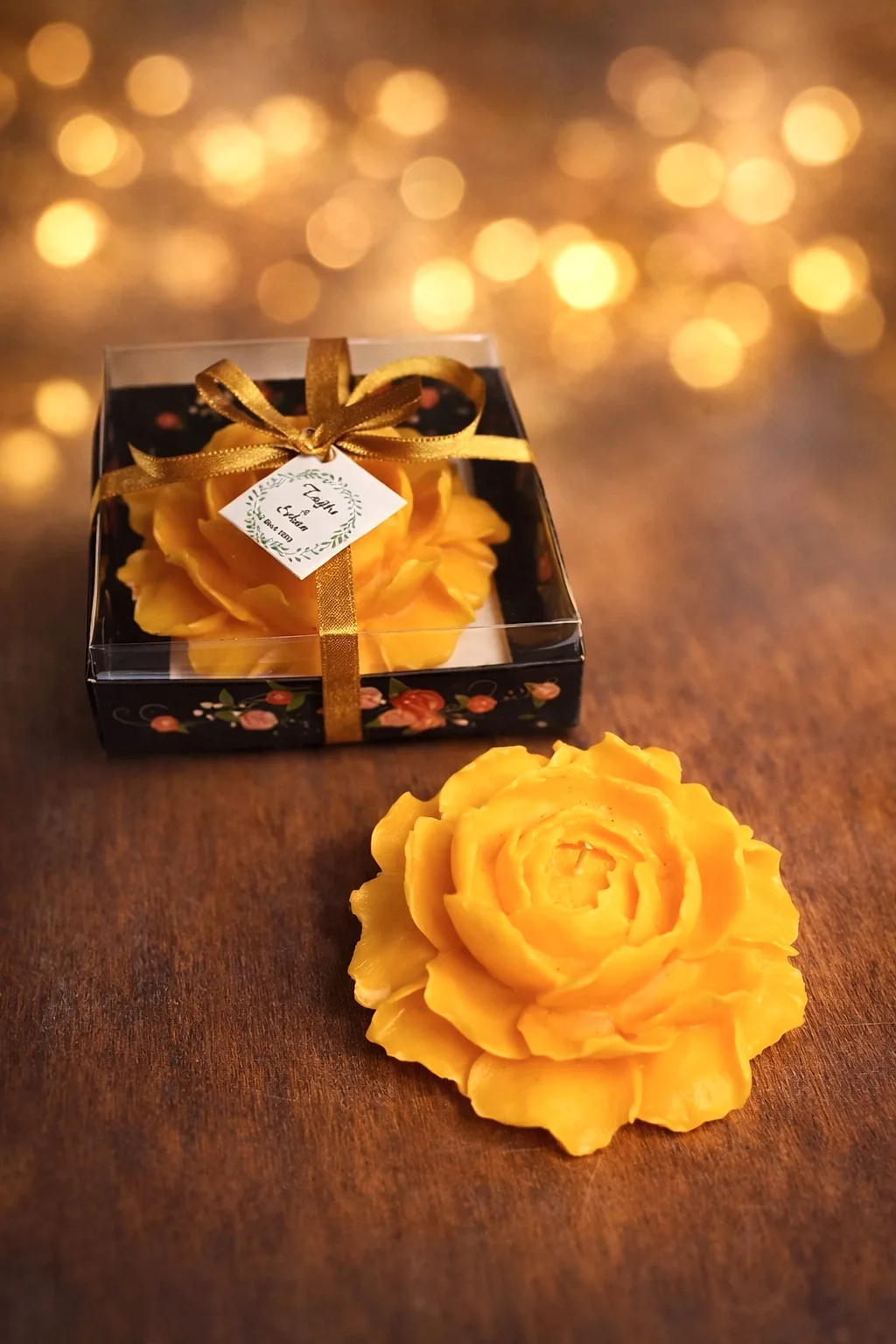 Şakayık Çiçekli Mum 